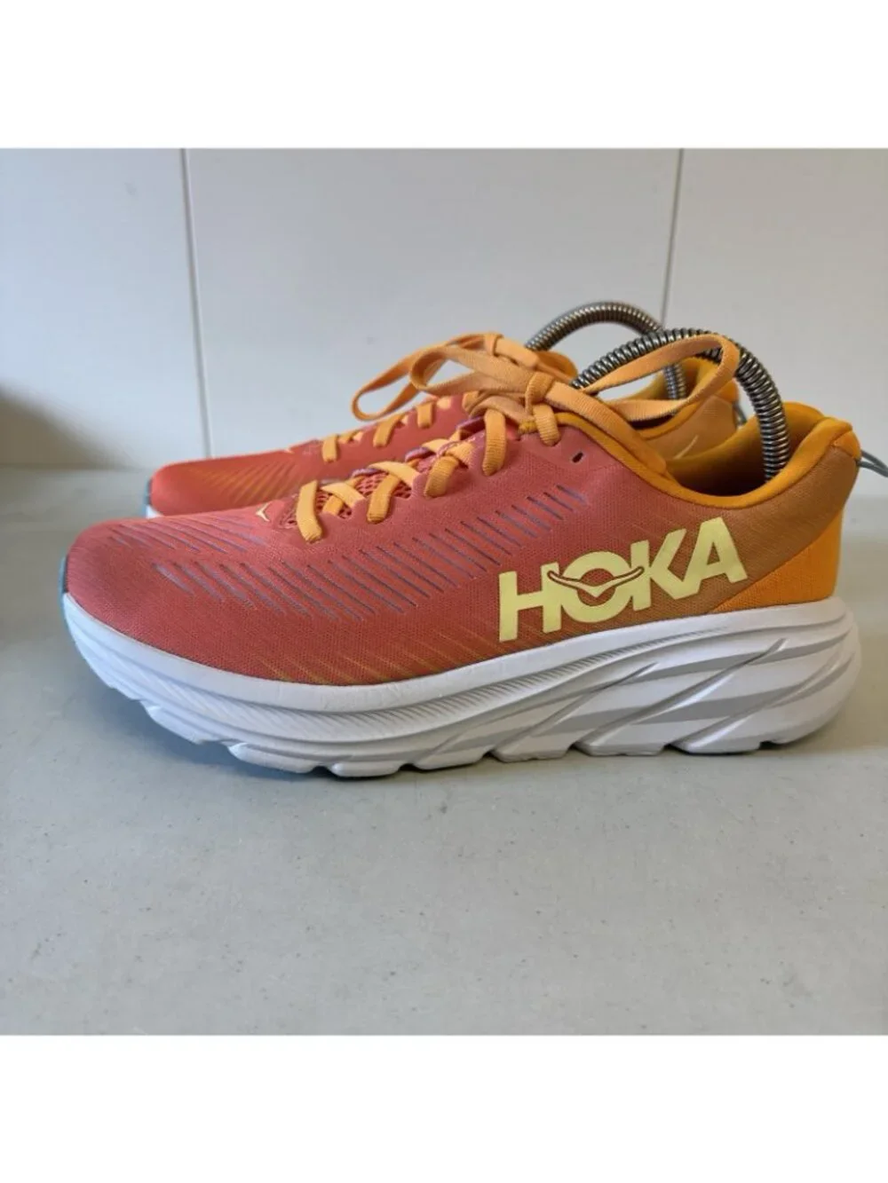 Hoka One One Rincon 3 Womens 8.5 B Camellia Radiant Yellow Orange 1119396-CRYW